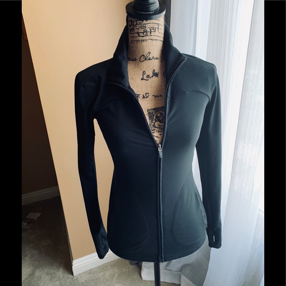 Gap fit black zip up XS